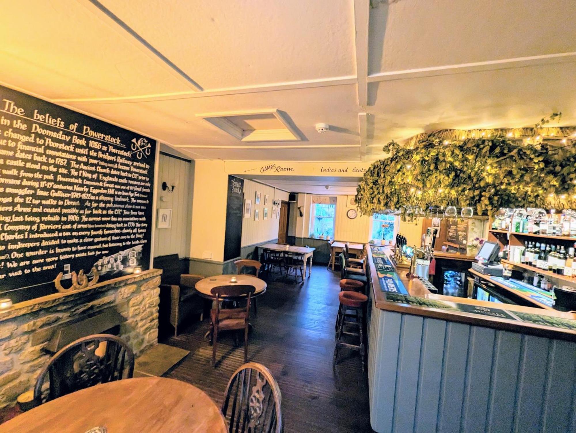 The Three Horseshoes Inn بريدبورت المظهر الخارجي الصورة