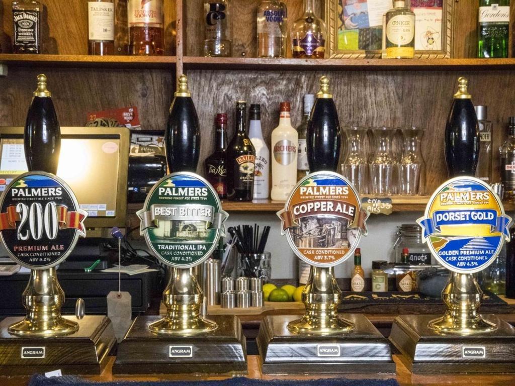 The Three Horseshoes Inn بريدبورت المظهر الخارجي الصورة
