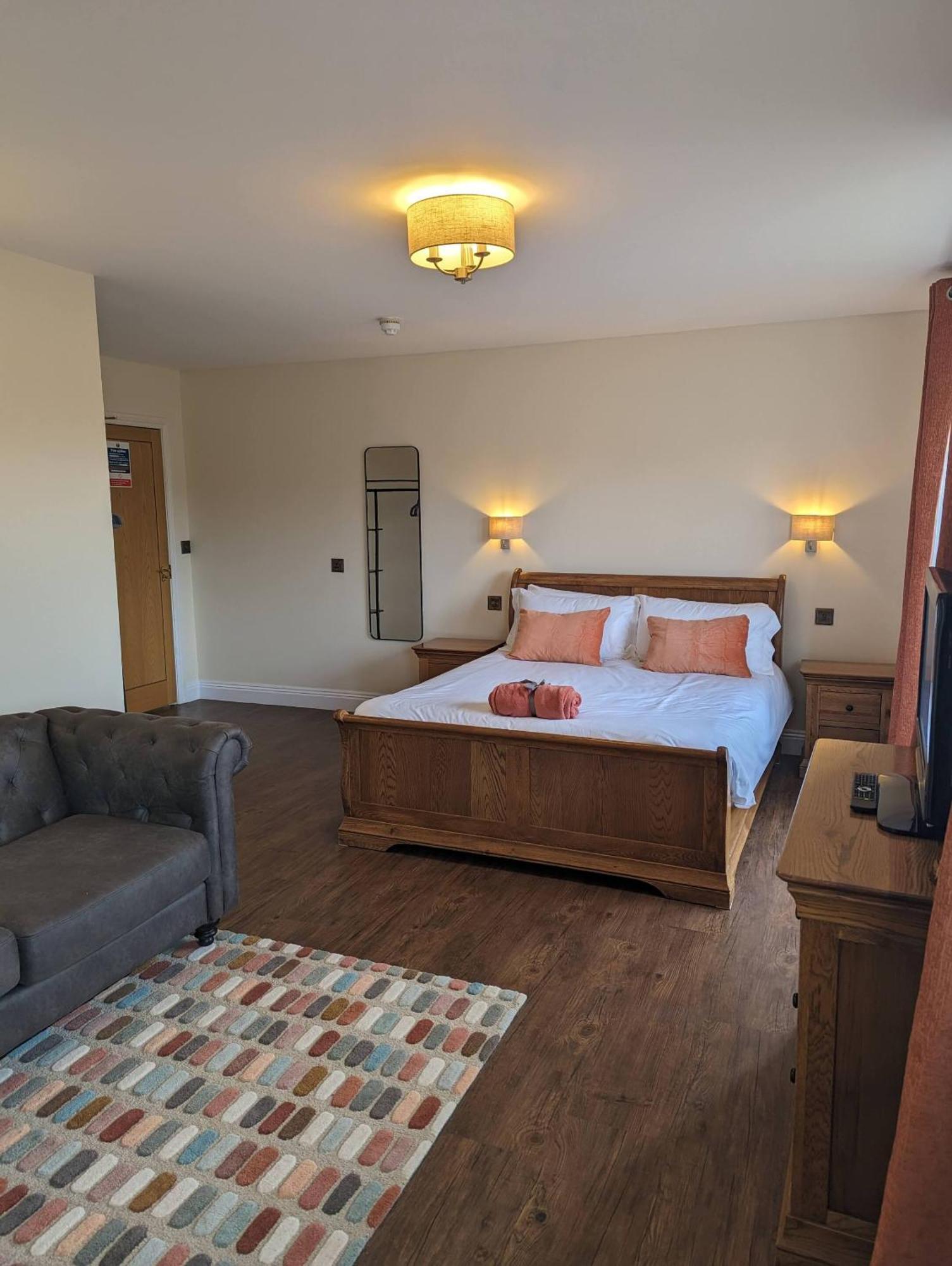 The Three Horseshoes Inn بريدبورت المظهر الخارجي الصورة