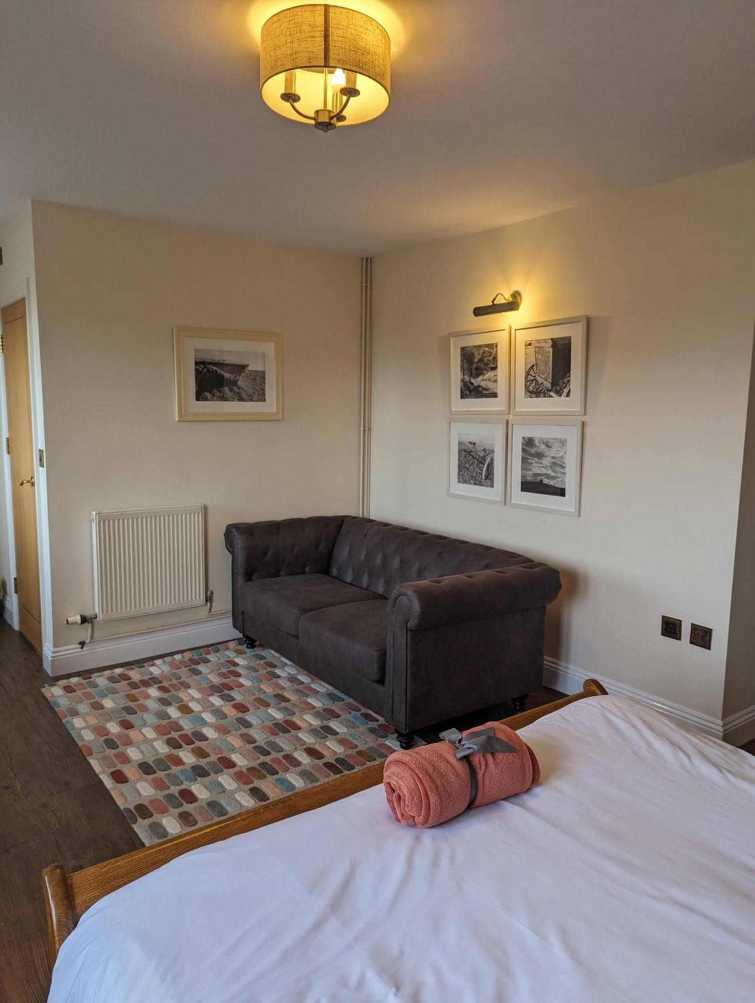 The Three Horseshoes Inn بريدبورت المظهر الخارجي الصورة